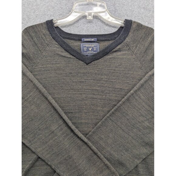 American Eagle Sweater Mens Large Gray Seriously Soft Classic Fit Pullover Knit - Picture 2 of 8